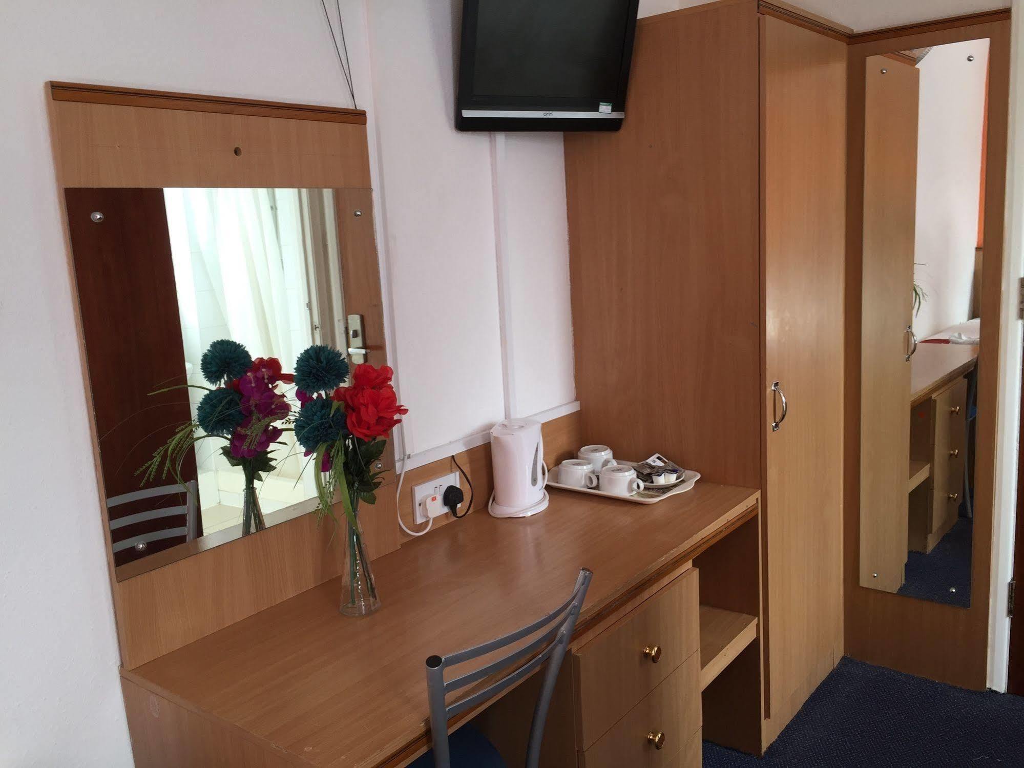 Euro Hotel Wembley Buitenkant foto